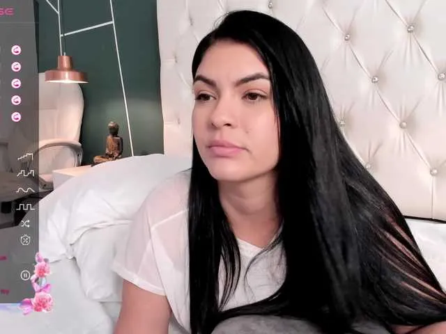 Live sex webcam photo for VeronicaLanz #278103178