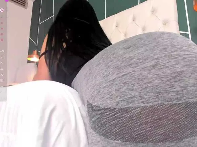 Live sex webcam photo for VeronicaLanz #291085629