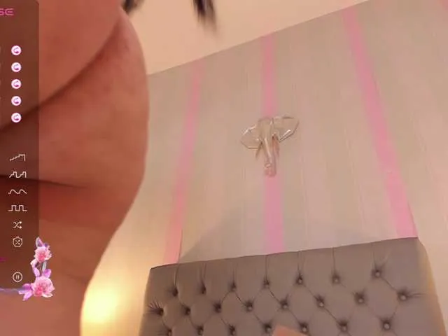 Live sex webcam photo for VeronicaLanz #291113976