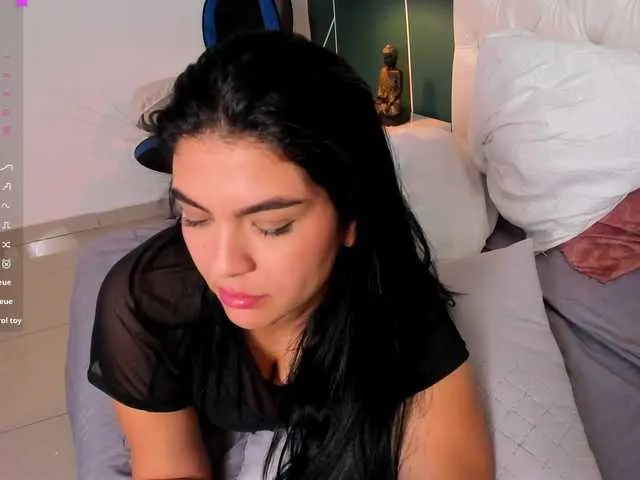 Live sex webcam photo for VeronicaLanz #291240633