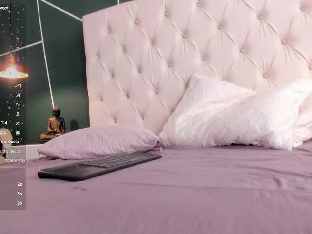 Live sex webcam photo for VeronicaLanz #292208832