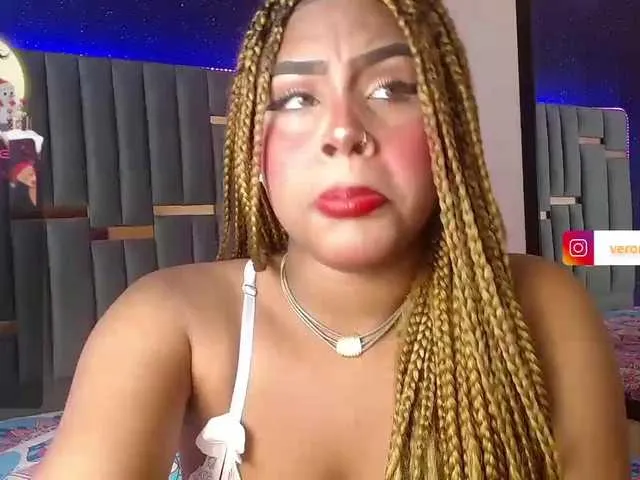 Live sex webcam photo for VeronicaLodge23 #276928171