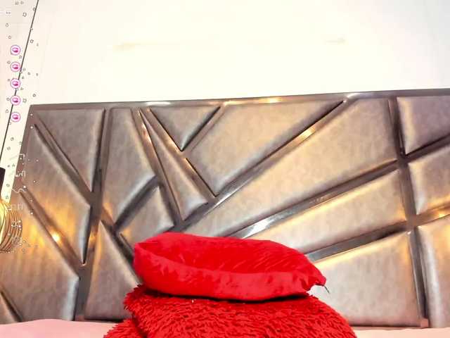 Live sex webcam photo for VeronicaLodge23 #277420159