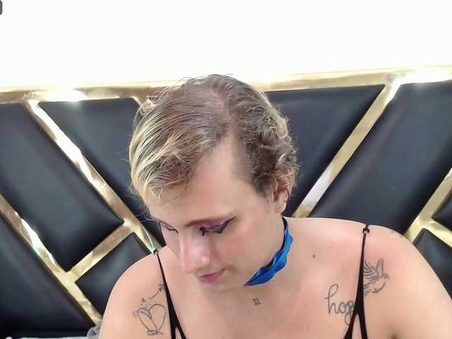 Live sex webcam photo for Veronicaevill #275660785