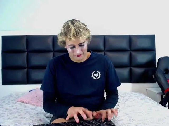 Live sex webcam photo for Veronicaevill #275777047