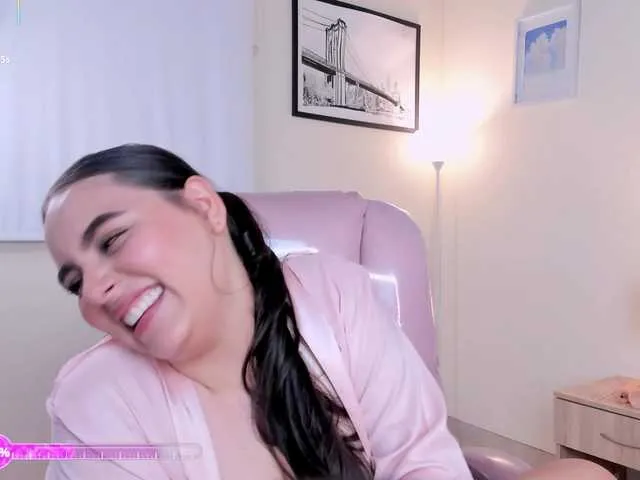 Live sex webcam photo for VeroniicaLodge #291704108