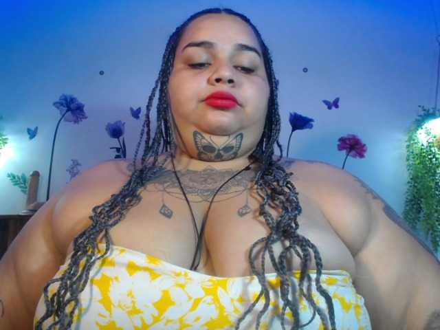 Live sex webcam photo for VeronikChubby #277682949