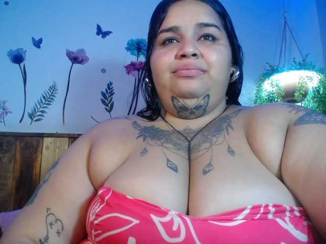 Live sex webcam photo for VeronikChubby #277783179