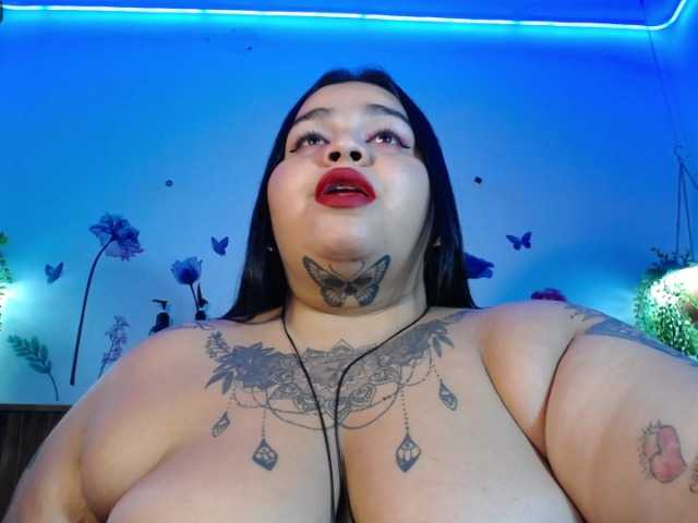 Live sex webcam photo for VeronikChubby #277804663