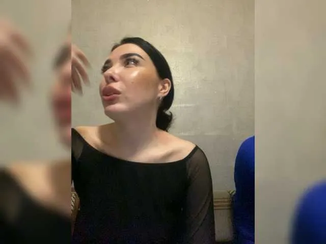 Live sex webcam photo for Veronika-091 #277257758