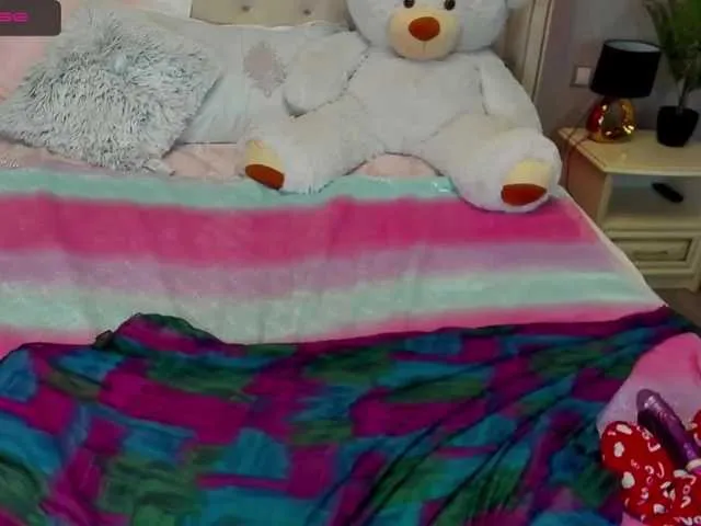 Live sex webcam photo for VeronikaNew #272075283
