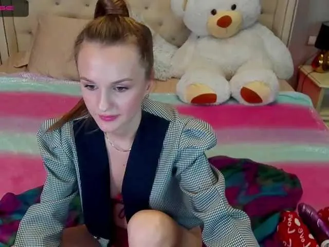 Live sex webcam photo for VeronikaNew #272311772