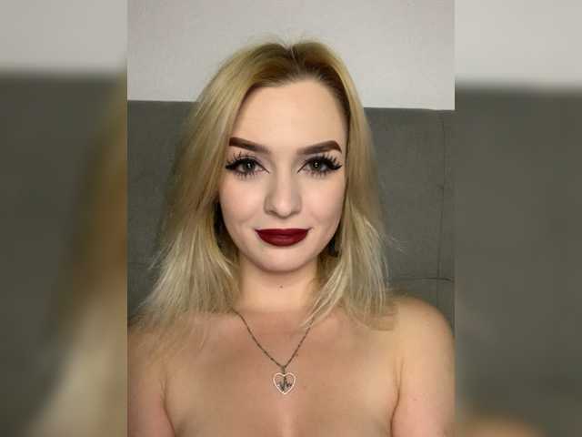 Live sex webcam photo for Veronikkkkka #276024891