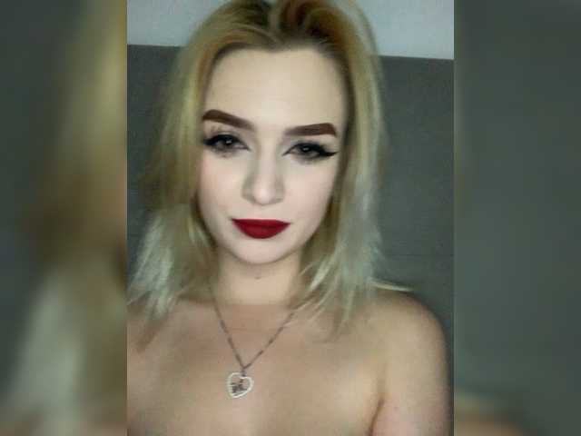 Live sex webcam photo for Veronikkkkka #276054865