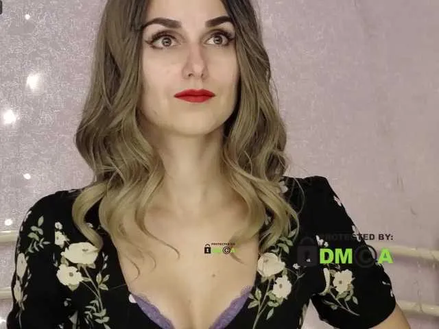 Live sex webcam photo for Versavia #276608045