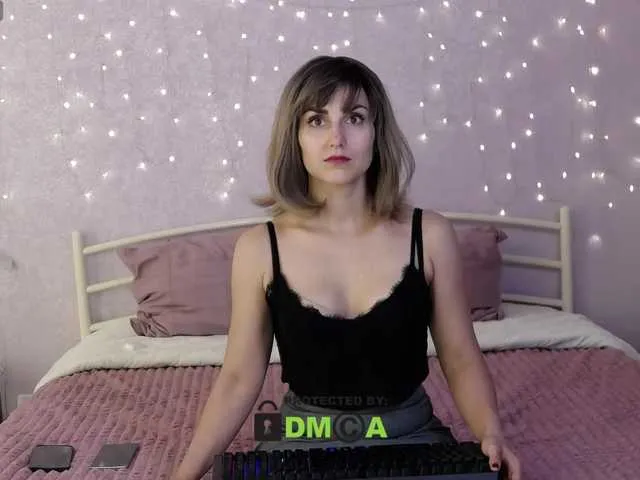 Live sex webcam photo for Versavia #290171941