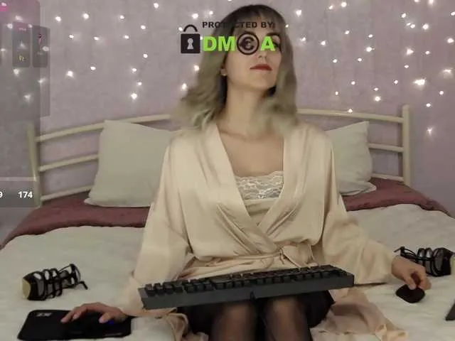 Live sex webcam photo for Versavia #290531904