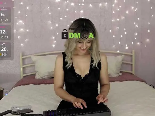 Live sex webcam photo for Versavia #291023828