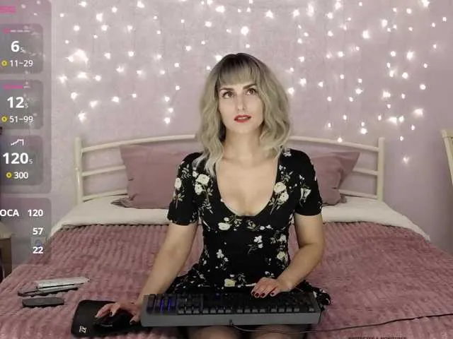 Live sex webcam photo for Versavia #291341480