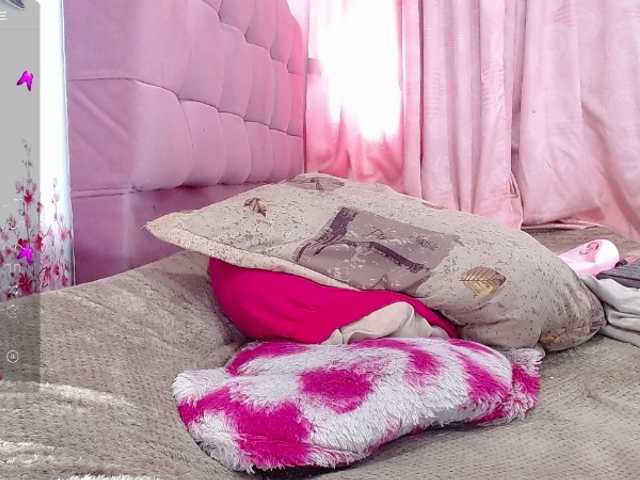 Live sex webcam photo for Veruzcalove #278393919