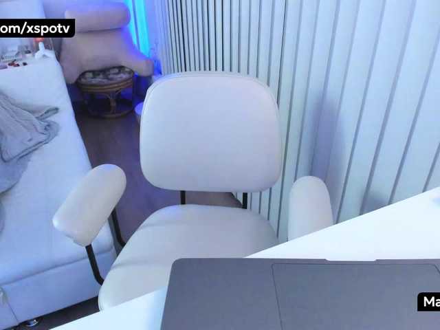 Live sex webcam photo for Vesabb #277848915