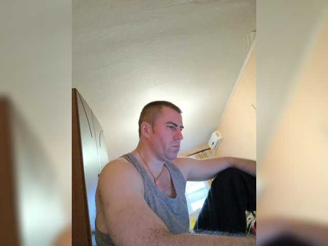 Live sex webcam photo for Vetalll777 #290322246