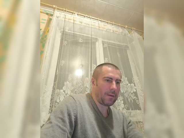 Live sex webcam photo for Vetalll777 #290615859