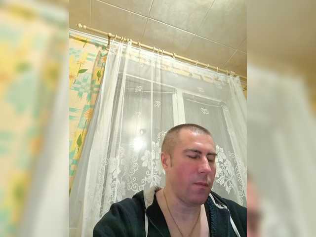 Live sex webcam photo for Vetalll777 #290884043