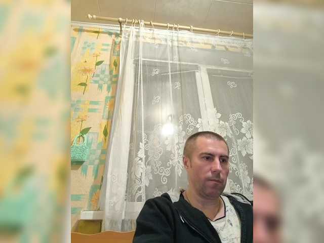 Live sex webcam photo for Vetalll777 #290897446