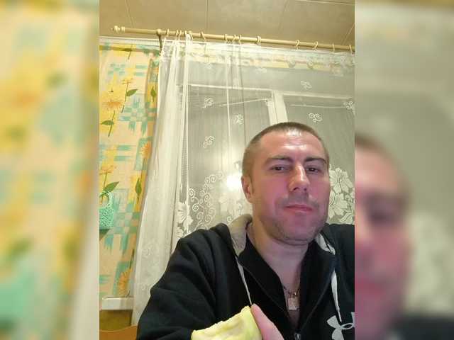 Live sex webcam photo for Vetalll777 #290904137