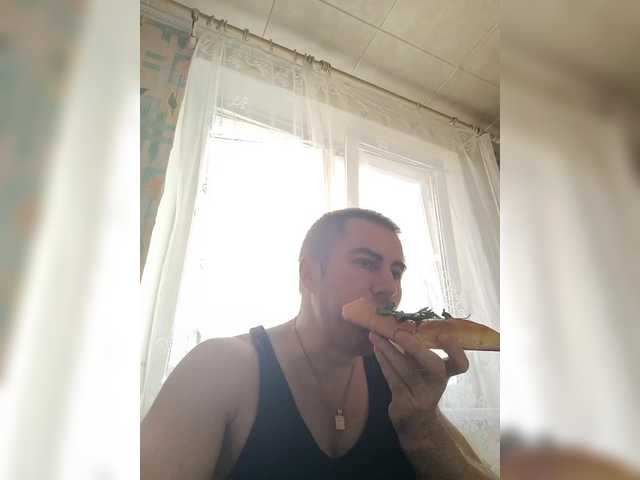 Live sex webcam photo for Vetalll777 #291479813