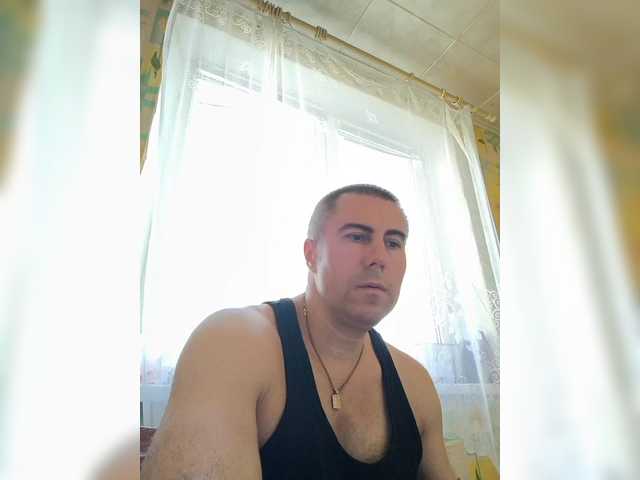 Live sex webcam photo for Vetalll777 #291925995