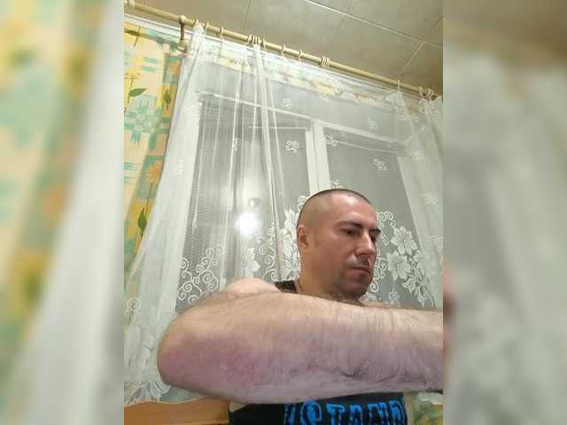 Live sex webcam photo for Vetalll777 #292165453