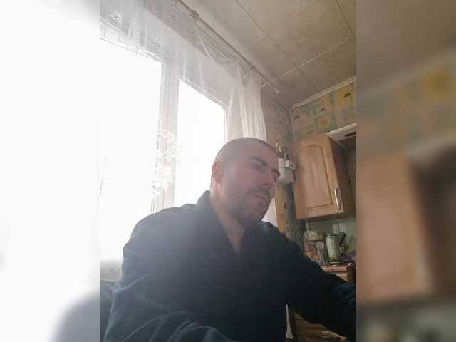 Live sex webcam photo for Vetalll777 #292213291