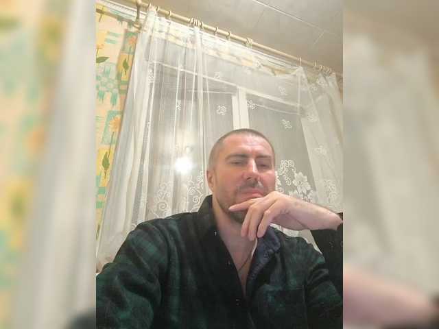 Live sex webcam photo for Vetalll777 #292229569