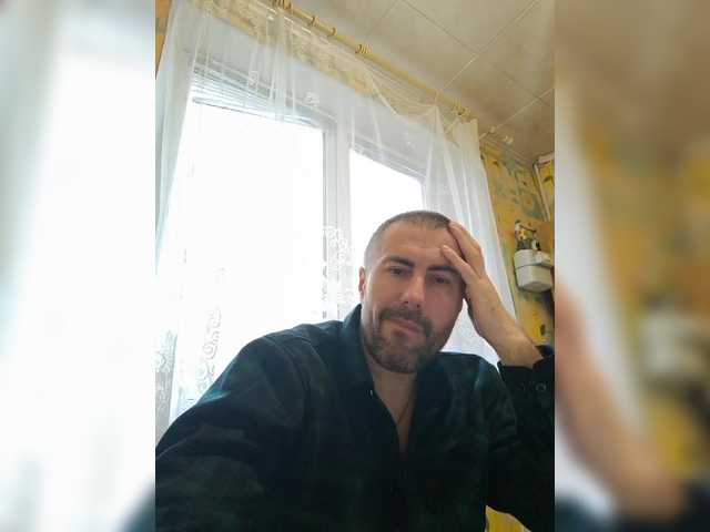 Live sex webcam photo for Vetalll777 #292254317