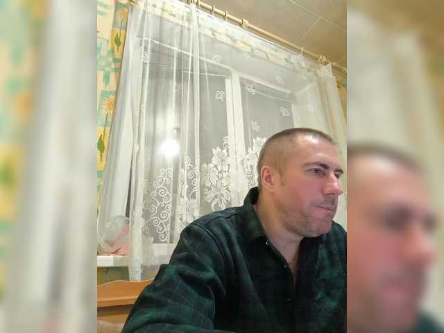 Live sex webcam photo for Vetalll777 #292284688