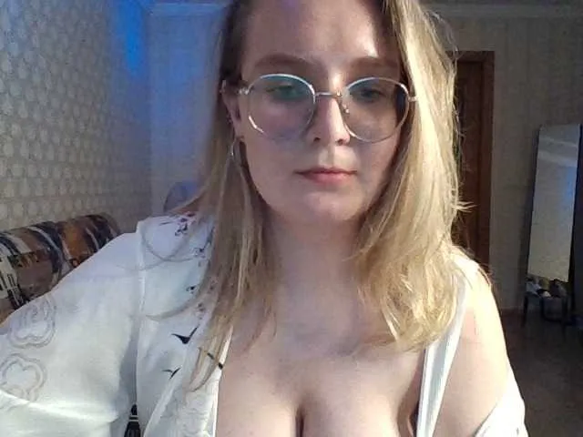 Live sex webcam photo for VettaFlow #276343598