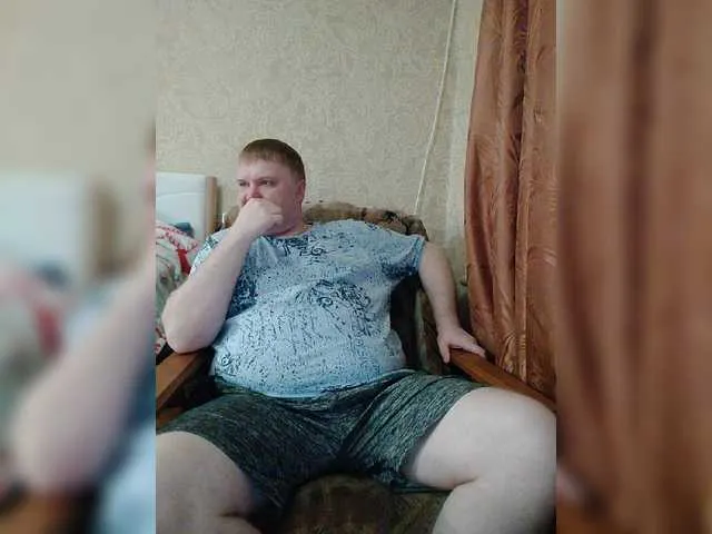 Live sex webcam photo for Vezyncik #277705777