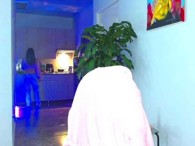 Live sex webcam photo for Viannca #275650687