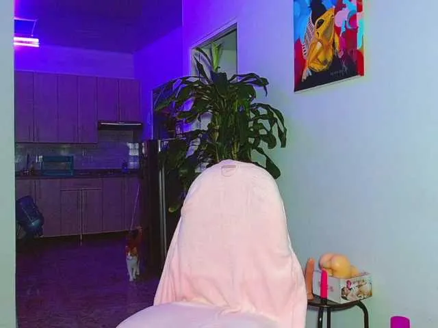 Live sex webcam photo for Viannca #277007370