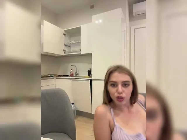 Live sex webcam photo for VibroMashulkaDashulka #289783077