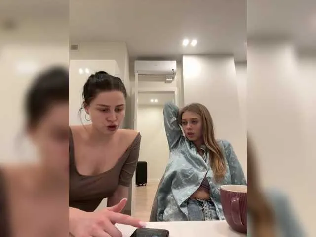 Live sex webcam photo for VibroMashulkaDashulka #290172544