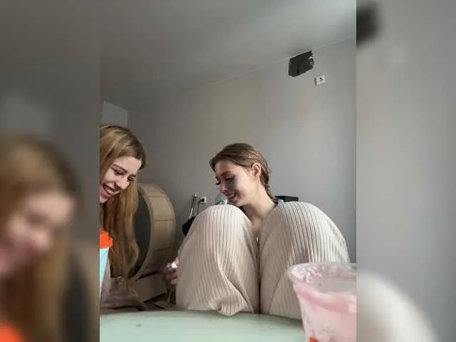 Live sex webcam photo for VibroMashulkaDashulka #290292796