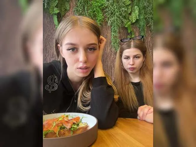 Live sex webcam photo for VibroMashulkaDashulka #290466437