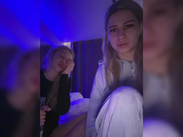 Live sex webcam photo for VibroMashulkaDashulka #290889350