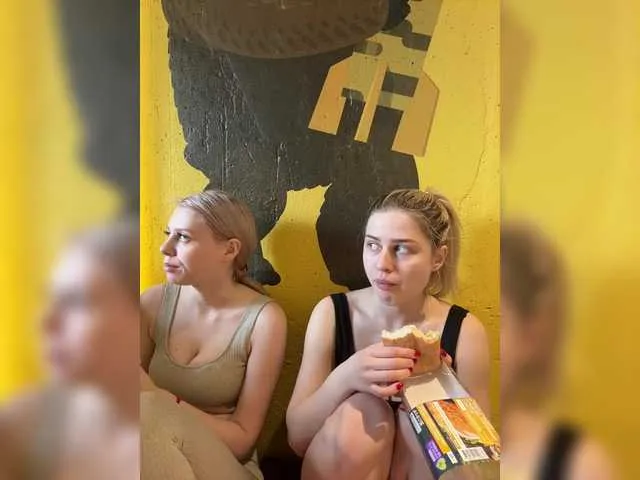 Live sex webcam photo for VibroMashulkaDashulka #291051754