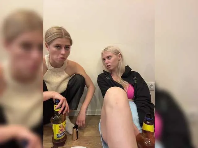Live sex webcam photo for VibroMashulkaDashulka #291564822