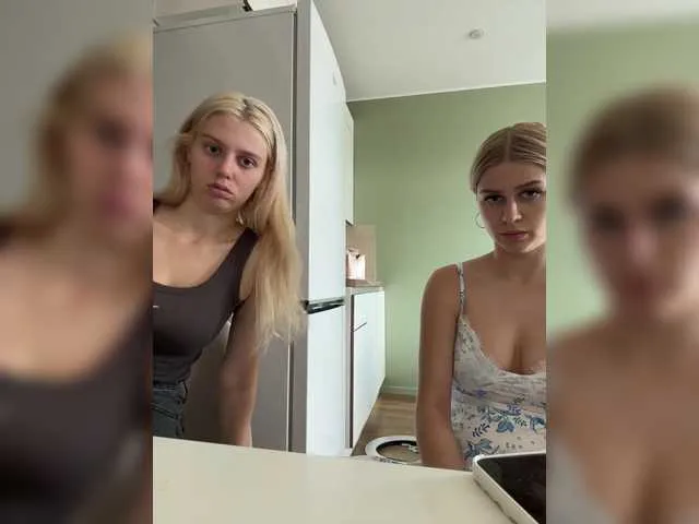 Live sex webcam photo for VibroMashulkaDashulka #291583297