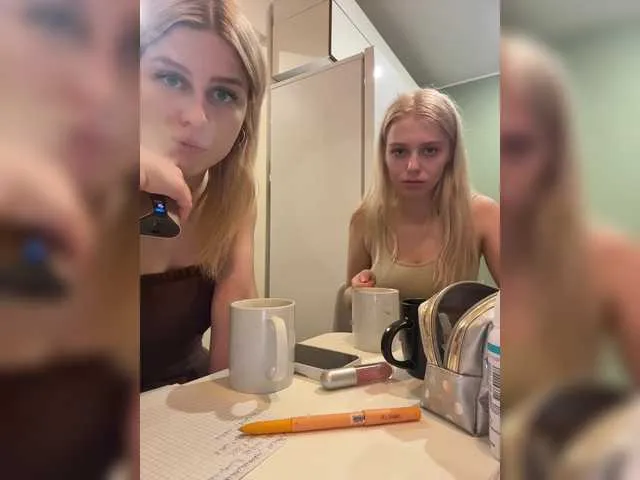Live sex webcam photo for VibroMashulkaDashulka #291689371